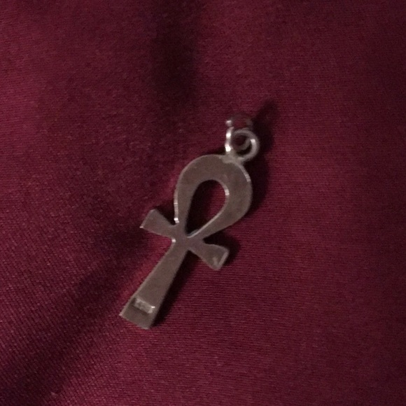 Silver Unkh (key of Life) pendant Made In Egypt - Picture 2 of 3